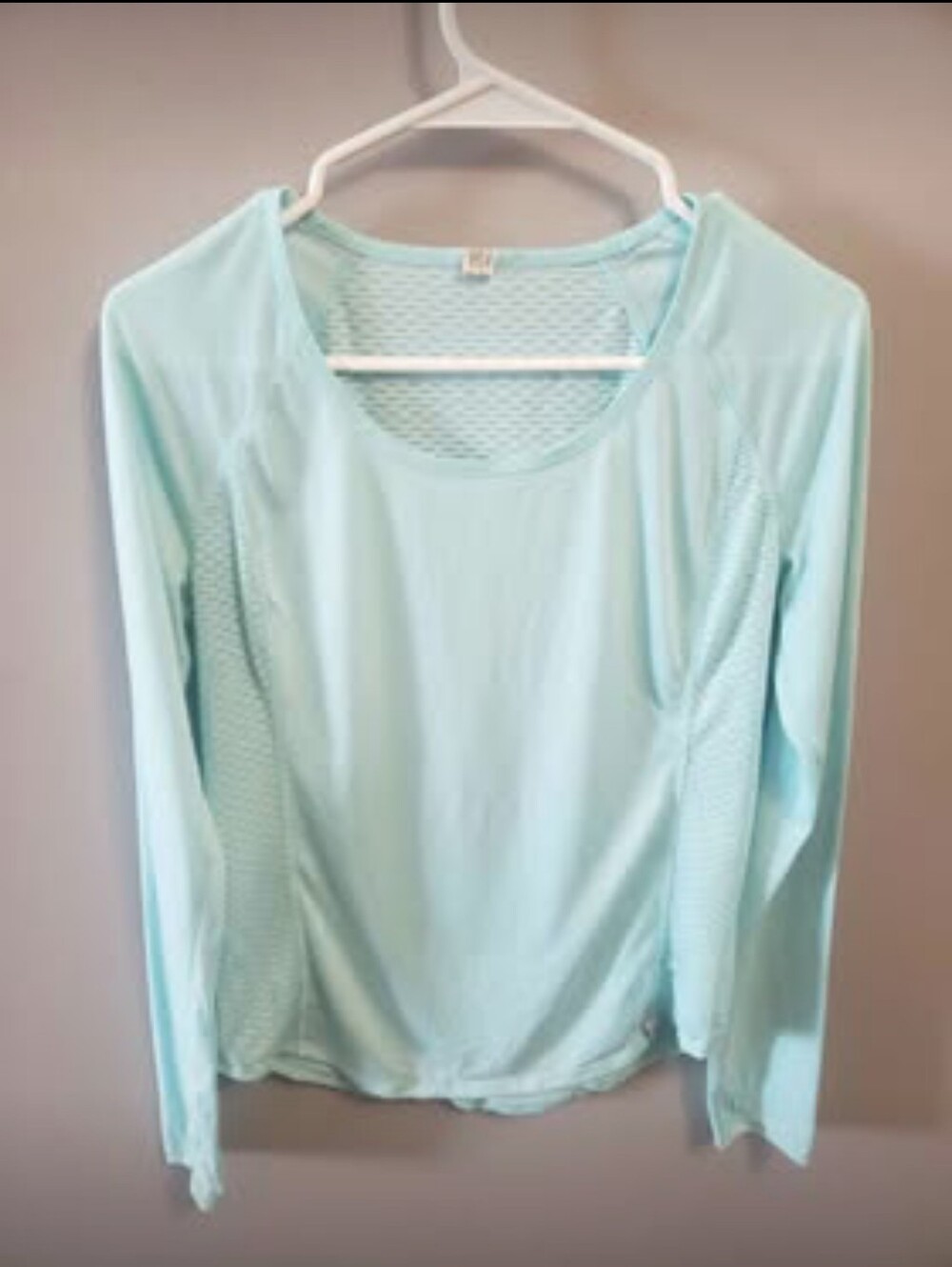 Under Armour Light Aqua Long-Sleeve Performance Tee